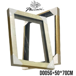 [D005G-1] ARTIST FRAME GOLDEN 3.5X4.05CM